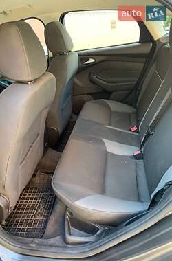 Седан Ford Focus 2014 в 