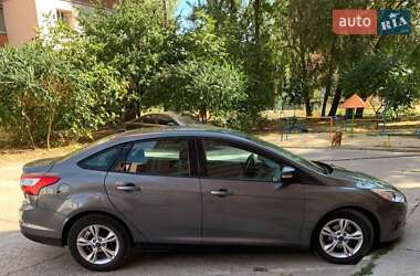 Седан Ford Focus 2014 в 