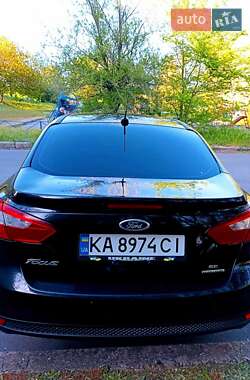 Седан Ford Focus 2012 в 
