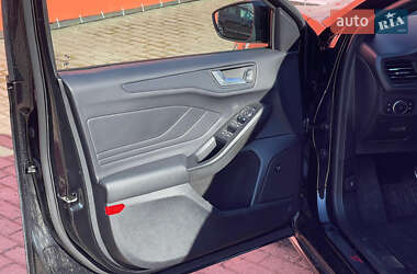 Хетчбек Ford Focus 2021 в 