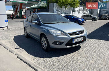 Седан Ford Focus 2010 в 