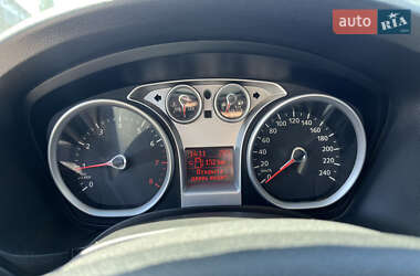 Седан Ford Focus 2010 в 