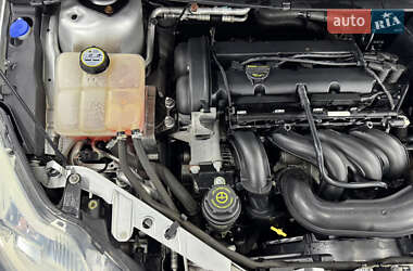 Универсал Ford Focus 2010 в 