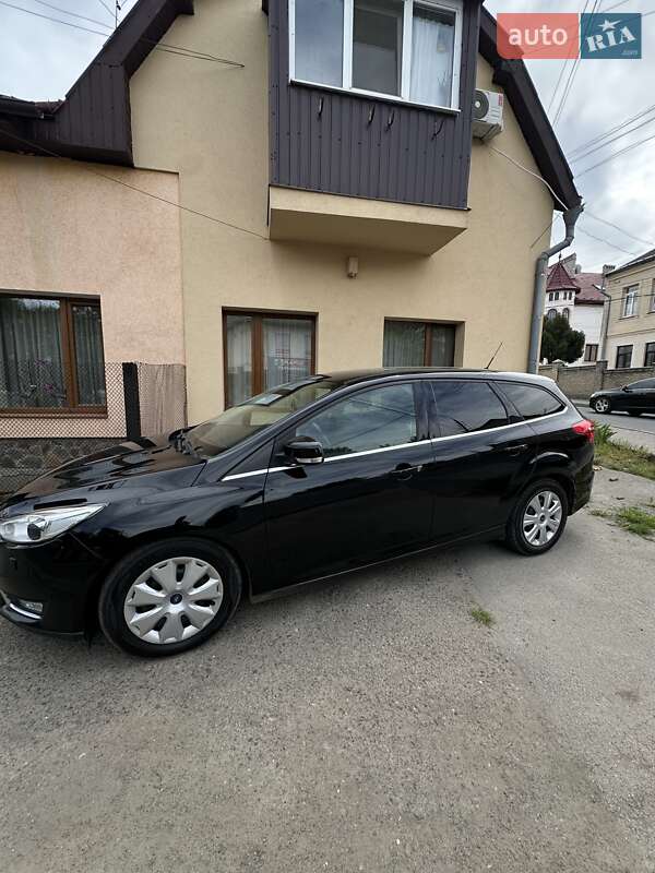 Универсал Ford Focus 2015 в Черновцах