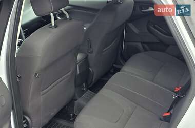 Седан Ford Focus 2011 в 