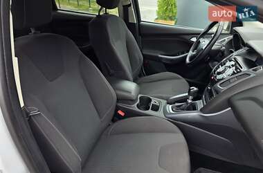 Седан Ford Focus 2011 в 