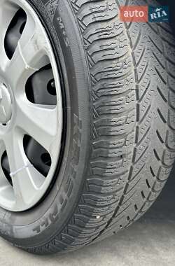 Седан Ford Focus 2010 в 