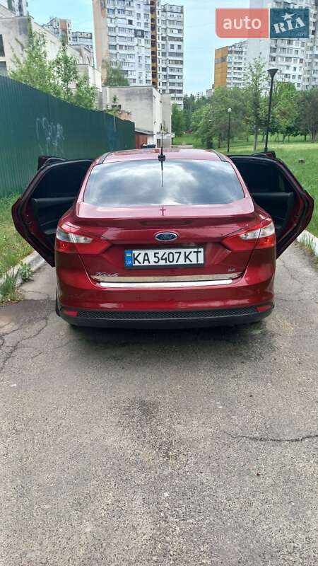 Седан Ford Focus 2014 в Києві