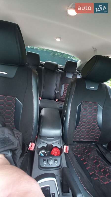 Седан Ford Focus 2014 в Києві