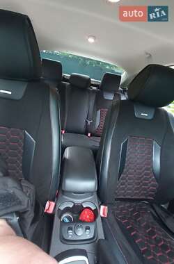 Седан Ford Focus 2014 в 
