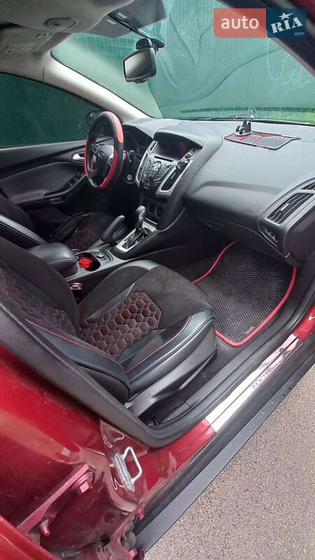 Седан Ford Focus 2014 в Києві