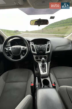 Хэтчбек Ford Focus 2014 в 