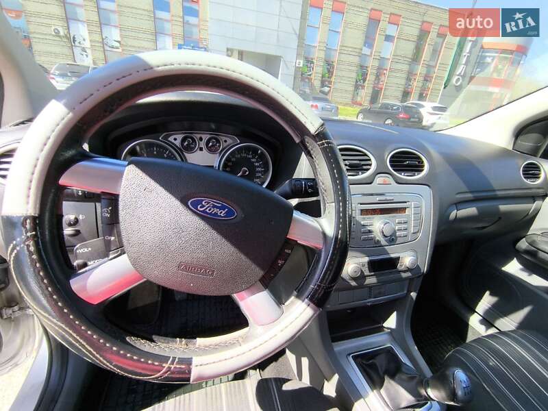 Седан Ford Focus 2008 в Днепре