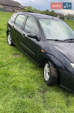 Хэтчбек Ford Focus 2001 в Глинянах