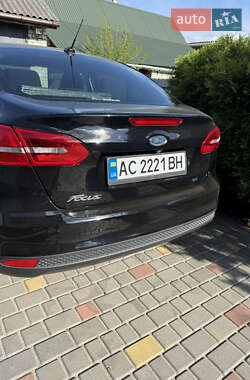 Седан Ford Focus 2017 в 