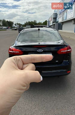 Седан Ford Focus 2017 в 