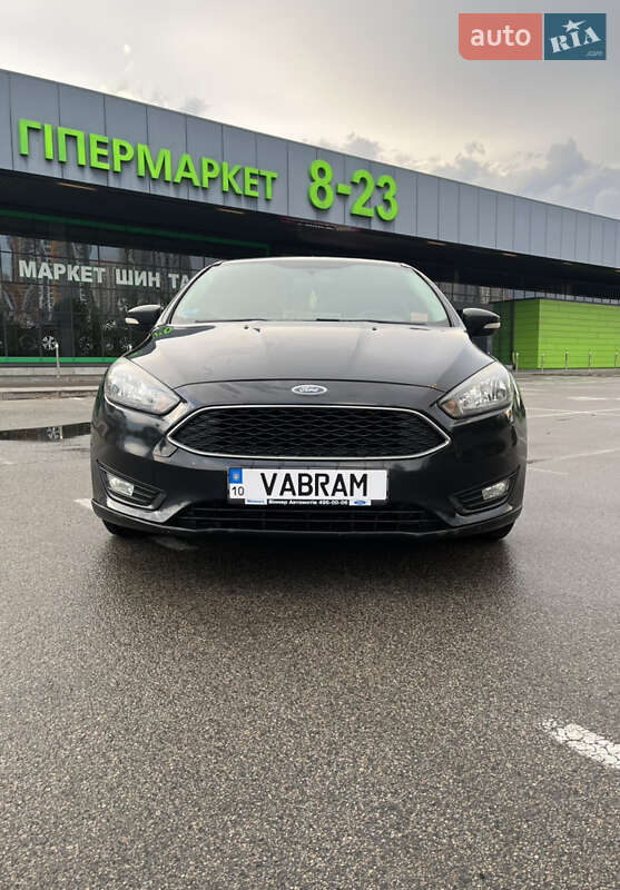 Хэтчбек Ford Focus 2015 в Киеве