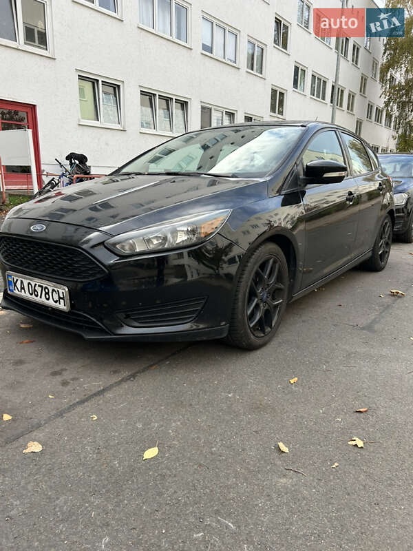 Хэтчбек Ford Focus 2016 в 