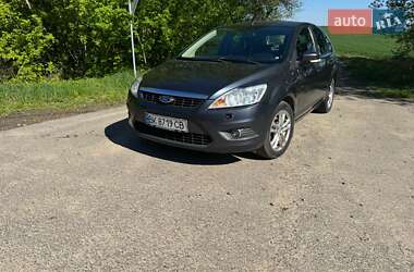 Хэтчбек Ford Focus 2010 в Радивилове
