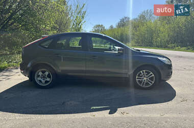 Хетчбек Ford Focus 2010 в 