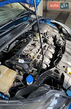 Хэтчбек Ford Focus 2013 в 