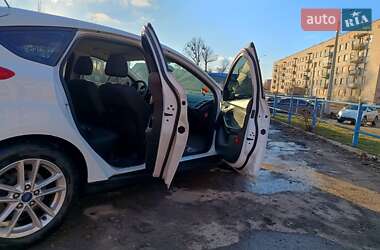 Хэтчбек Ford Focus 2016 в 