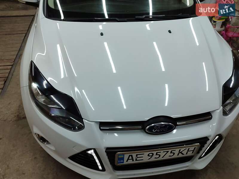 Хетчбек Ford Focus 2013 в Синельниковому