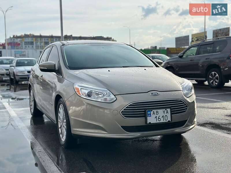 Хетчбек Ford Focus 2015 в Вінниці фото 3 Хетчбек Ford Focus 2015 в Вінниці