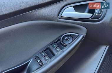 Хэтчбек Ford Focus 2017 в 