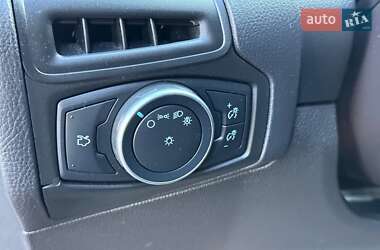 Хэтчбек Ford Focus 2017 в 