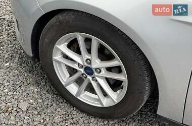 Хэтчбек Ford Focus 2018 в 