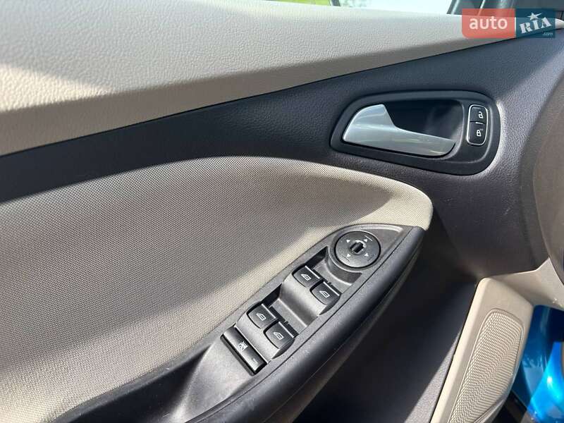 Седан Ford Focus 2015 в Киеве
