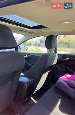 Седан Ford Focus 2015 в Обухове