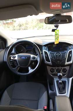Универсал Ford Focus 2012 в 