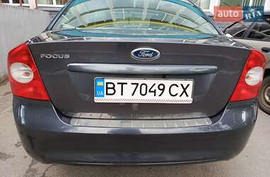 Седан Ford Focus 2010 в 