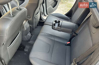 Хэтчбек Ford Focus 2011 в 