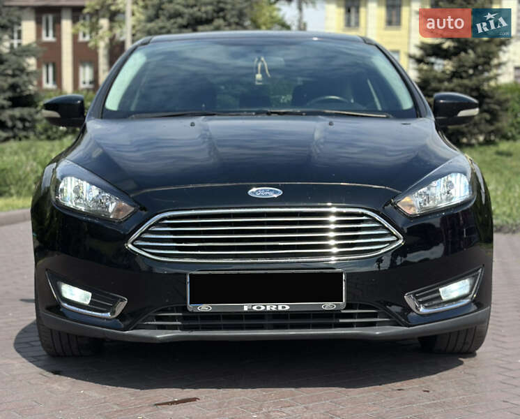 Хэтчбек Ford Focus 2015 в Днепре