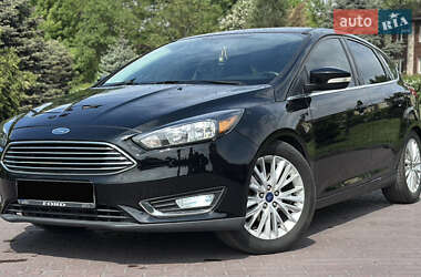 Хетчбек Ford Focus 2015 в Дніпрі