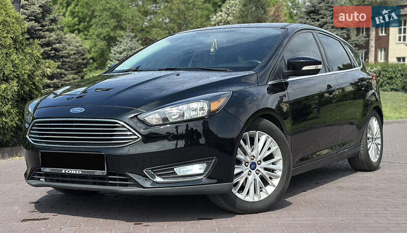 Хетчбек Ford Focus 2015 в 