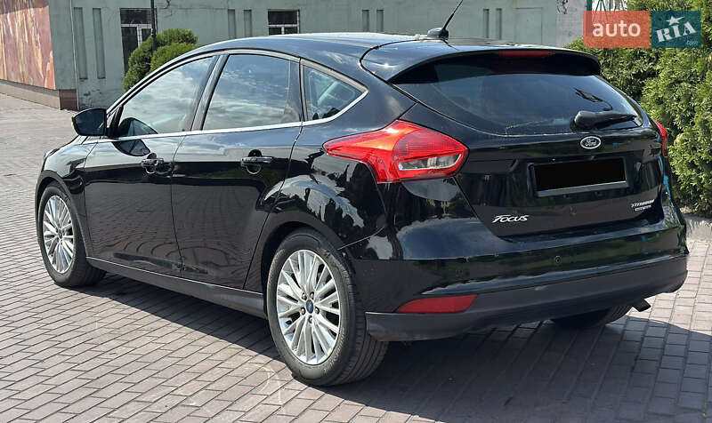 Хэтчбек Ford Focus 2015 в Днепре