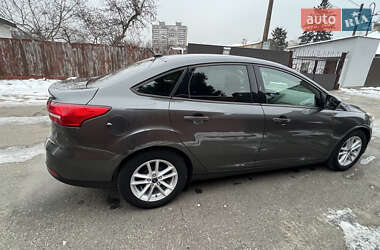 Седан Ford Focus 2017 в 