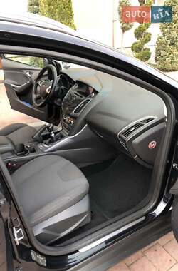 Универсал Ford Focus 2013 в 