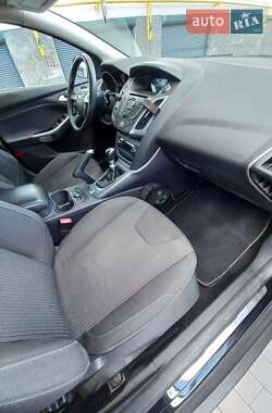 Универсал Ford Focus 2013 в 