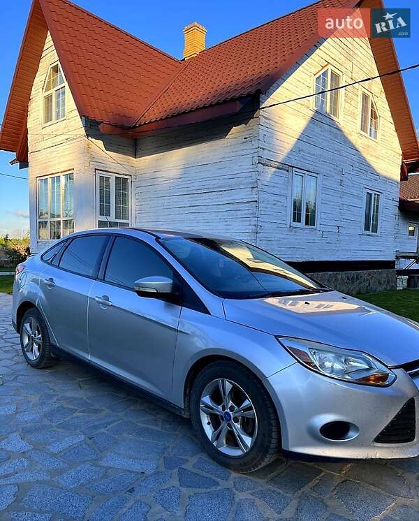 Седан Ford Focus 2012 в Ровно