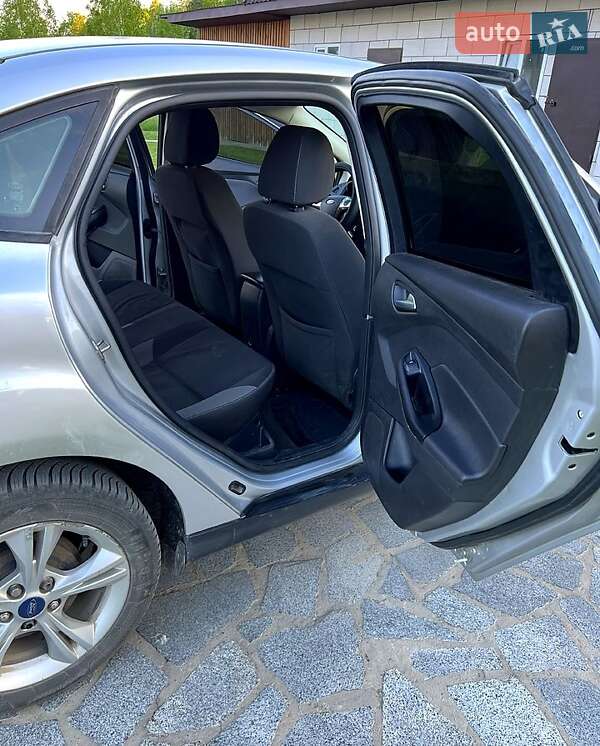 Седан Ford Focus 2012 в Ровно