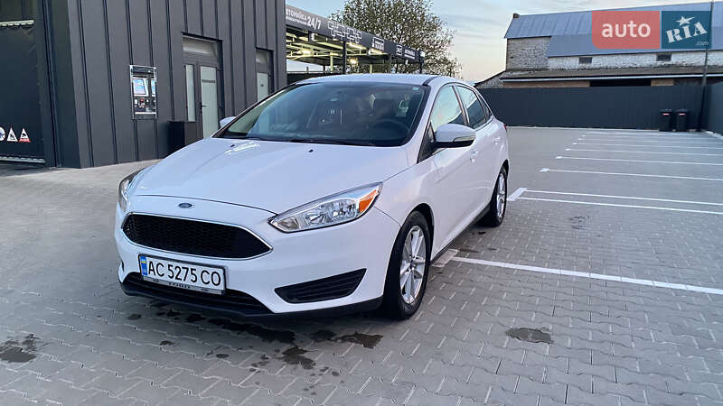 Седан Ford Focus 2015 в 