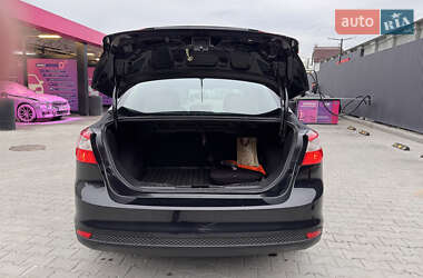 Седан Ford Focus 2014 в 