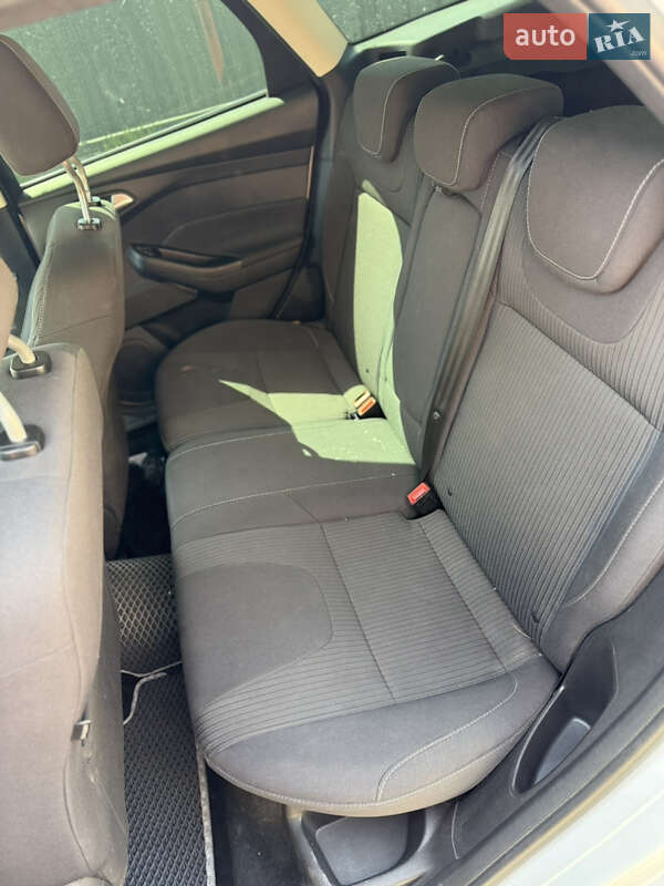 Универсал Ford Focus 2013 в Черкассах фото 4 Универсал Ford Focus 2013 в Черкассах