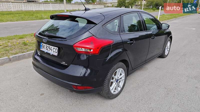 Хэтчбек Ford Focus 2015 в Ровно