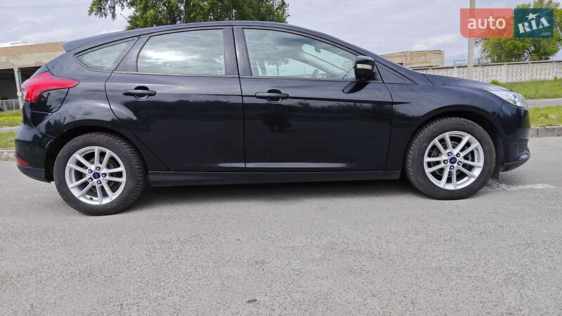 Хэтчбек Ford Focus 2015 в Ровно
